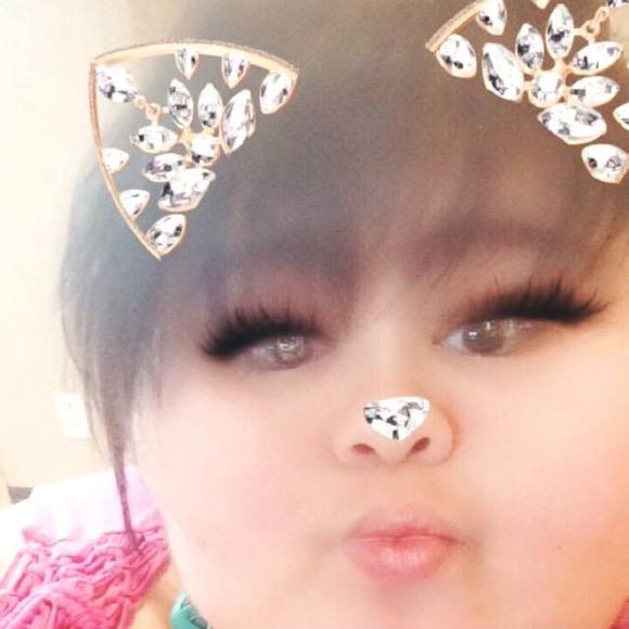 Meet your Posher, Stephanie - Picture 1 of 1